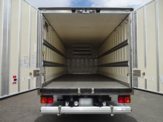 ��������