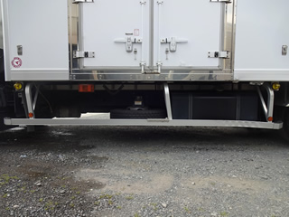 ��������