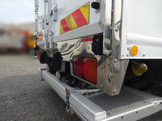 ��������