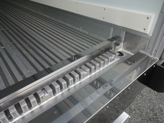 ��������